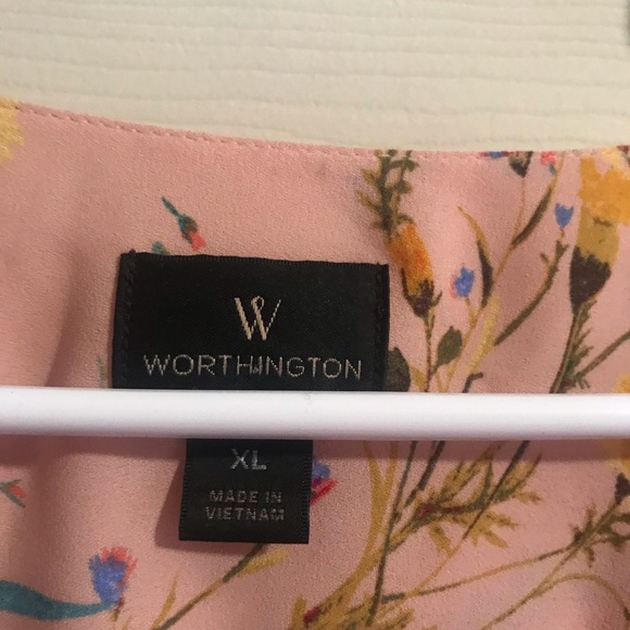 Selling my closet 😂 - Picture 9 of 16